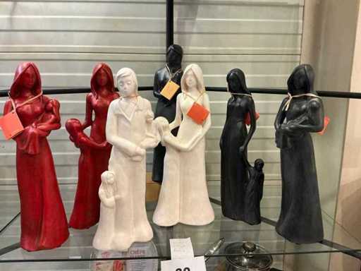 Decorative figurines (7x)