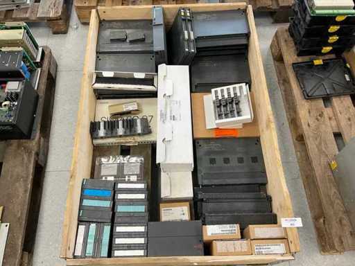 Batch of various Siemens modules