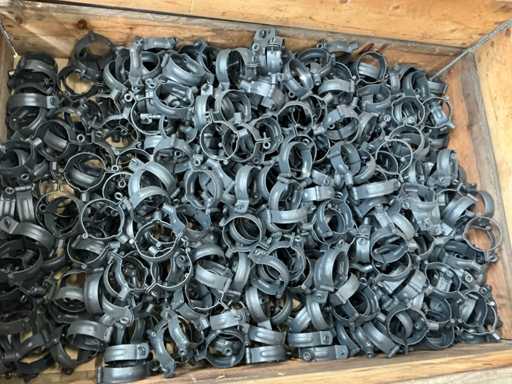 Batch of brackets 8cm