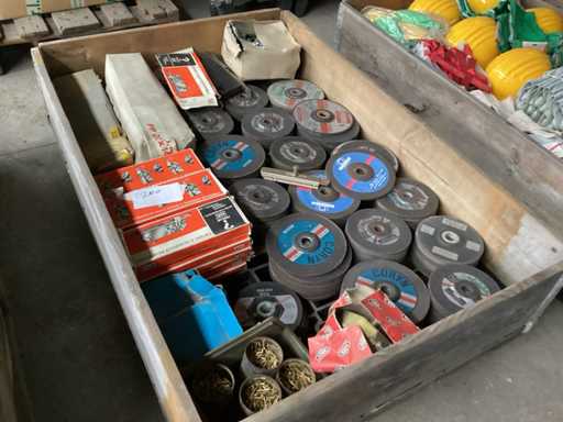 Diverse Werkstatteinrichtungen