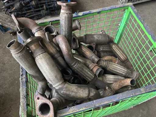 Różne węże wydechowe