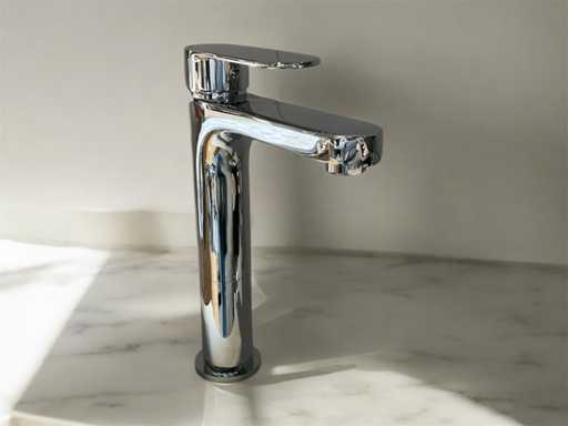 Raised washbasin mixer chrome