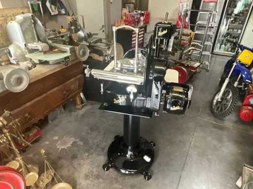 Berkel 8th – Vintage elektrischer Fleischschneider  