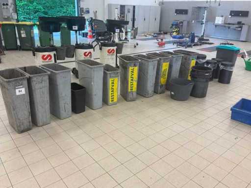 Poubelles et poubelles (19x)