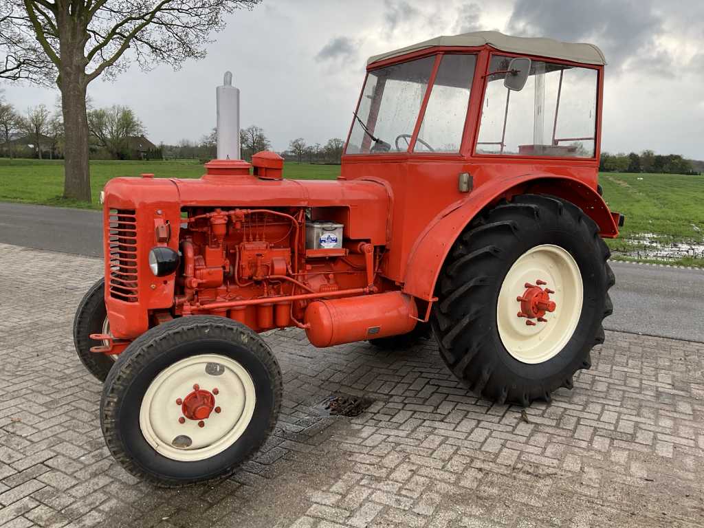 1963 Zetor Super 50 Tractor oldtimer "Melktransport Staphorst"