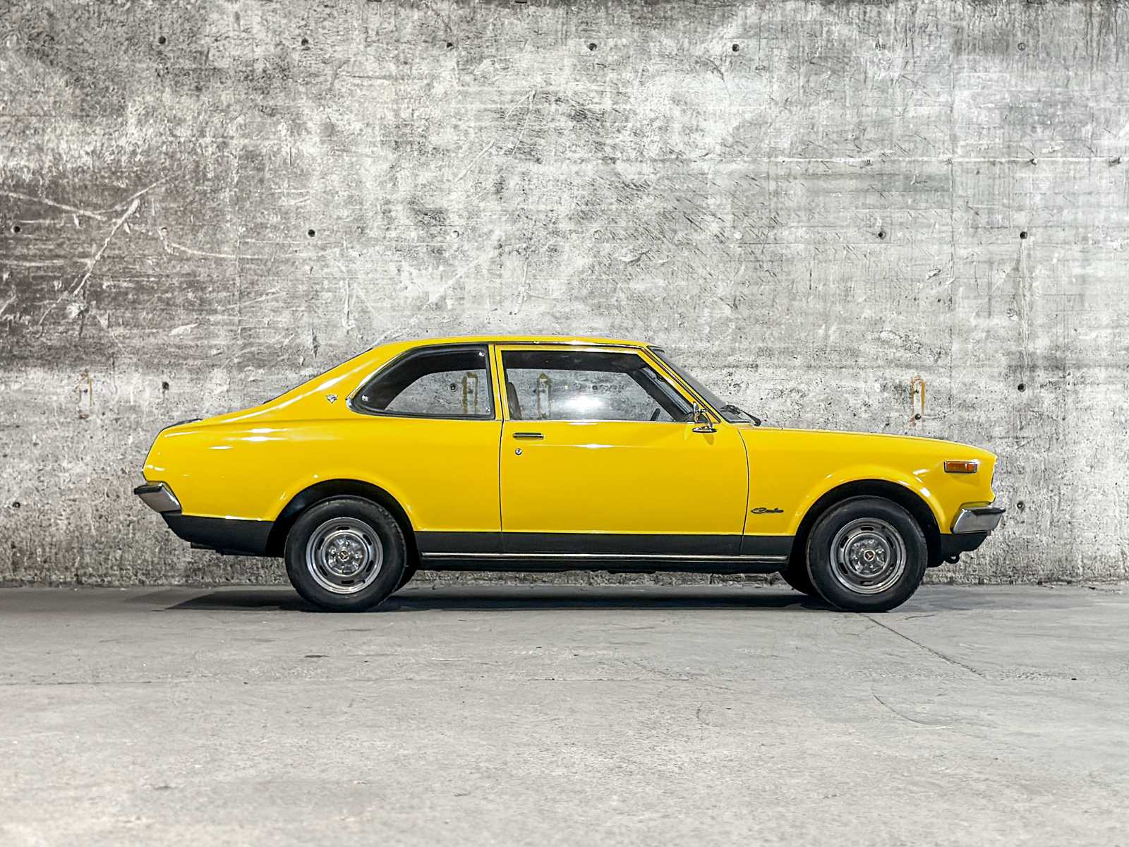 Toyota Carina 1600 de Luxe automatic 75pk
