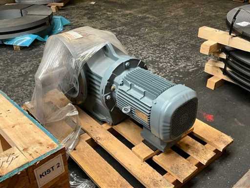 SEW Eurodrive Elektromotor + Getriebe