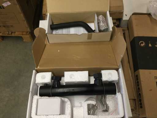 1x robinet de du? termostatic ?i 1x robinet de chiuvet?