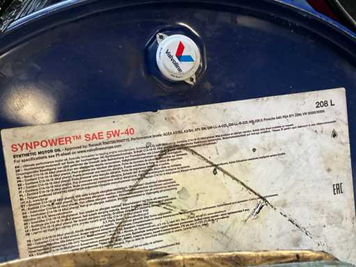 Synpower SAE 5W-40 huile (208L) + 6 barils différents