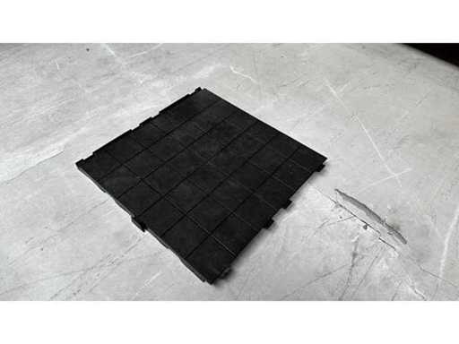 Demountable plastic exhibition floor approximately 40m2