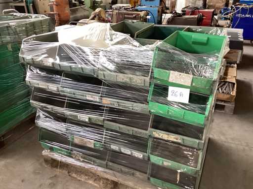 Stackable plastic crates