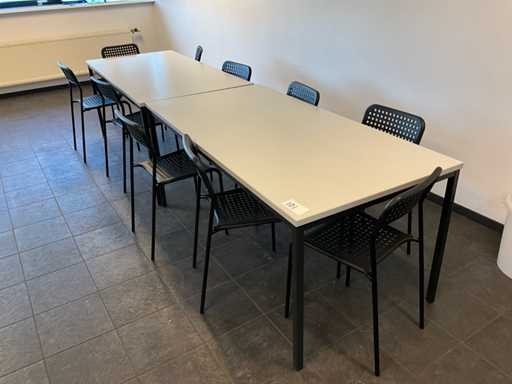 Table de cantine plus chaises (2x)