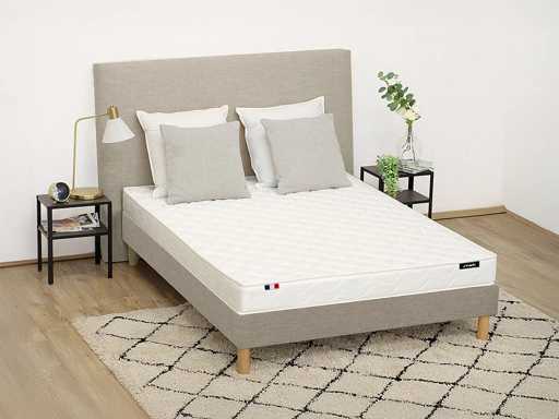 Matelas 140 x 200 cm mousse ép.15cm 