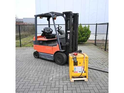 Toyota - 2006 - 7FBMF25 - Vorkheftruck