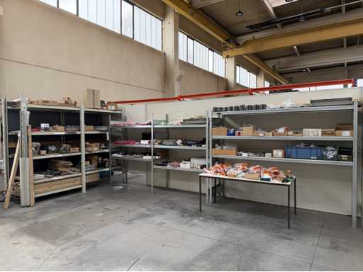   Posten Montagematerialien