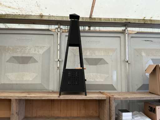 Pyramiden-Feuerstelle.