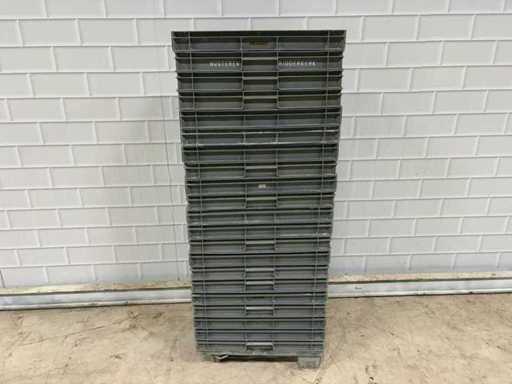 Kunststof krat op trolley (22x)