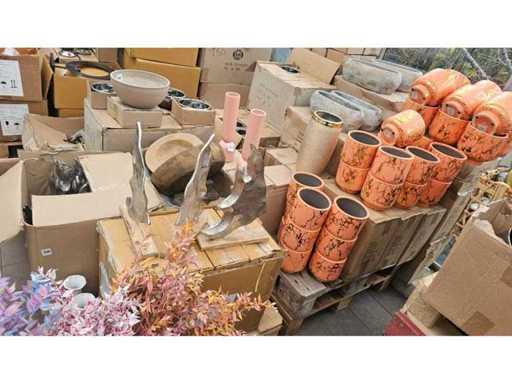 Ampia palette di miscele con circa 500 oggetti decorativi - ceramica, legno e metallo