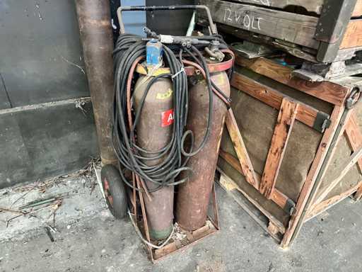 C?rucior mobil cu echipament de sudur?