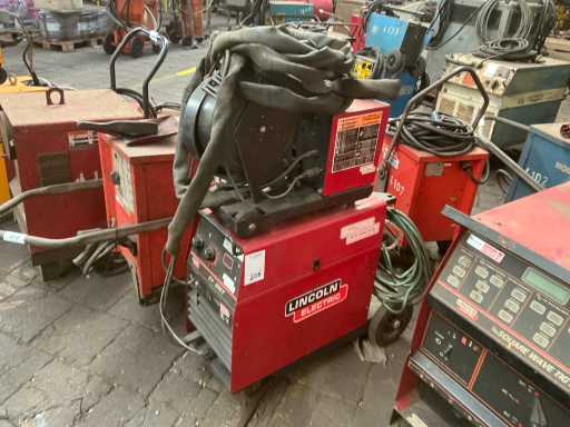 Saldatrice MIG Lincoln CV350T