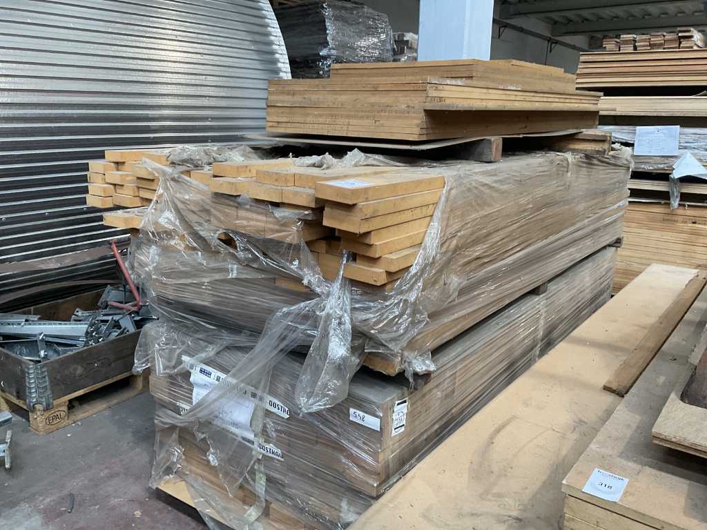 Batch of mdf miscellaneous construction timber