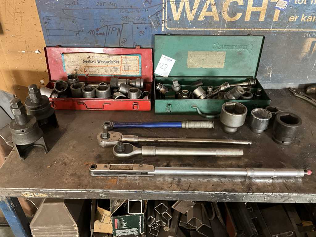 Batch of torque wrenches and sockets