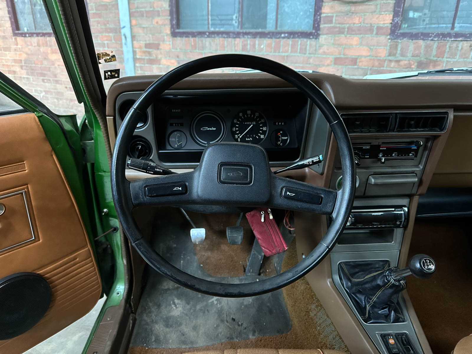 Toyota Carina 1.6 de Luxe 75pk 1976, 98-JU-66