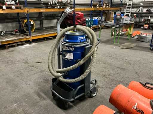 2017 Blastrac BDC-1330 Aspirateur industriel