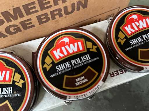 Lac de pantofi kiwi maro (1200x)