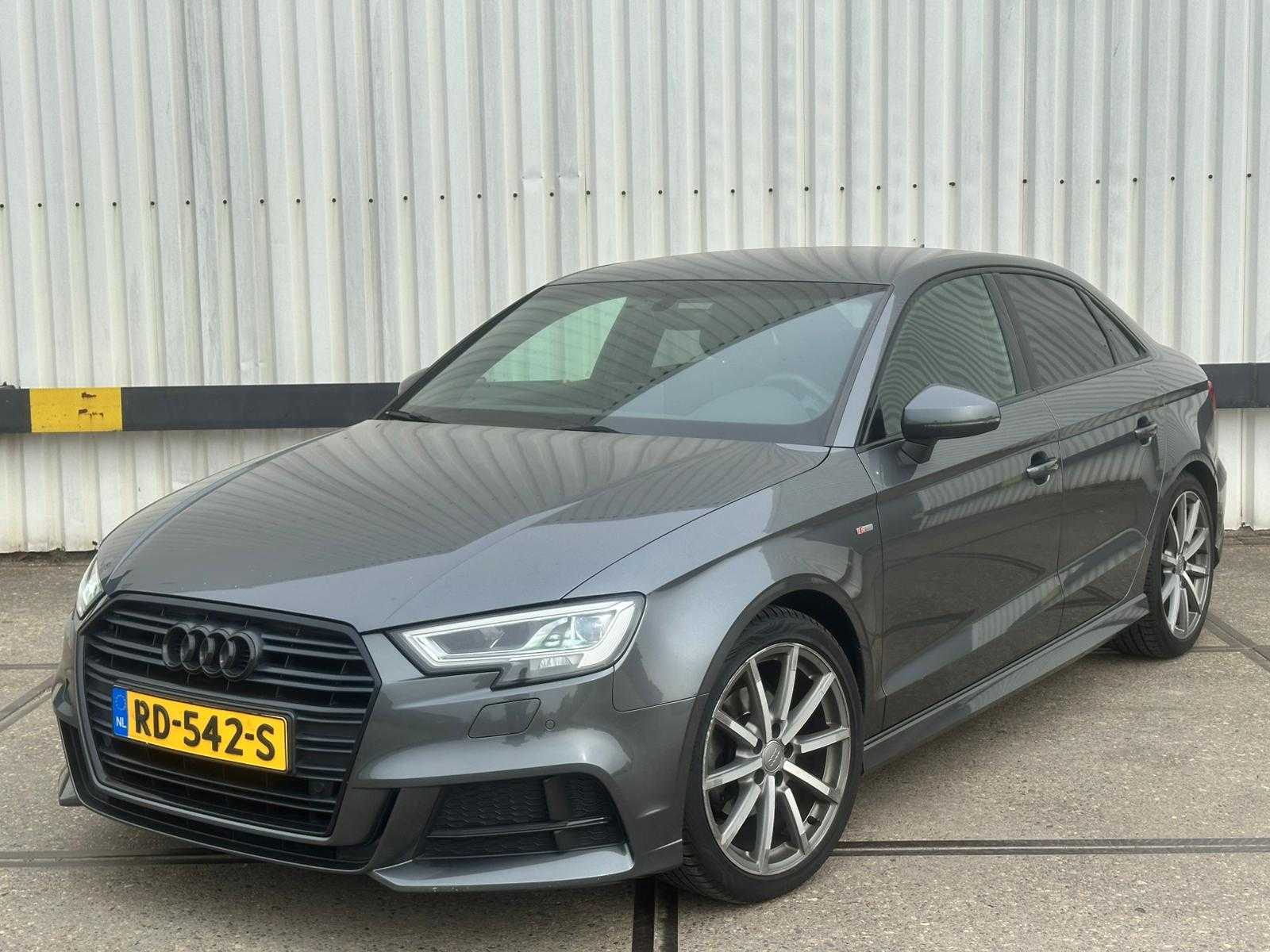 Audi A3 Limousine 1.0 TFSI Sport S-line. ; RD-542-S