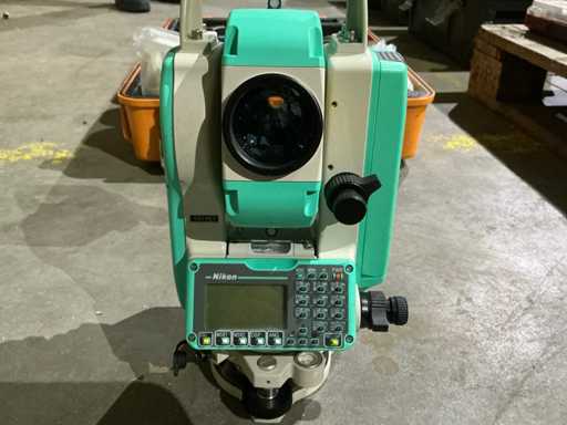 Nikon NPL-352 Bouwlaser