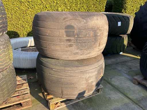 BKT Flotation RIB 774 Reifen mit Felge (2x)