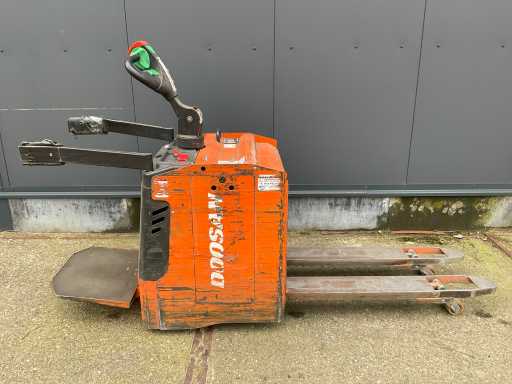 2015 Doosan LEDH20MP Elektrische palletwagen met platform