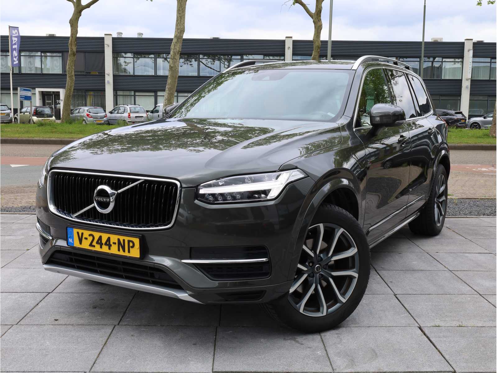 volvo XC90 2018 Automatic, V-244-NP
