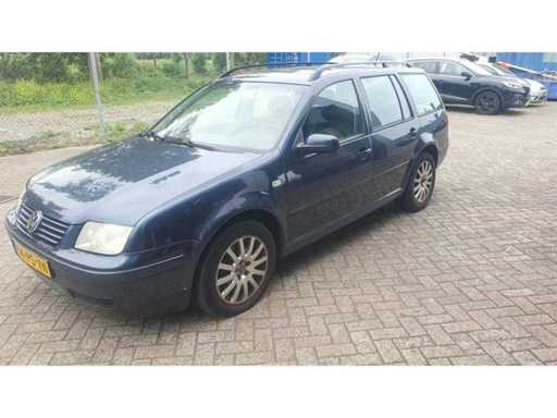 Volkswagen Bora Variant 1.8 20V Turbo Highline automatique, 04-PS-VN