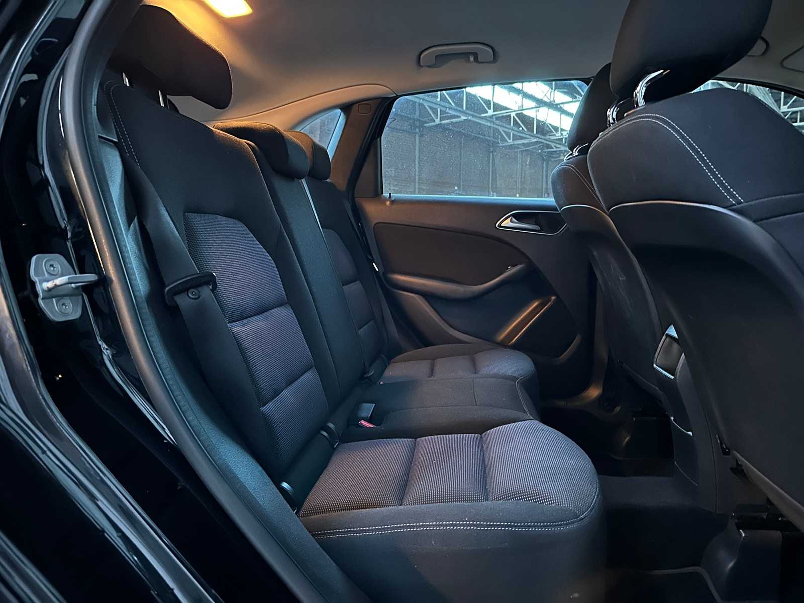 Mercedes-Benz B180 Ambition B-Klasse 122pk 2012, 97-XKZ-4