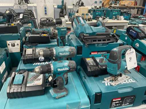 Makita Battery Tool Set
