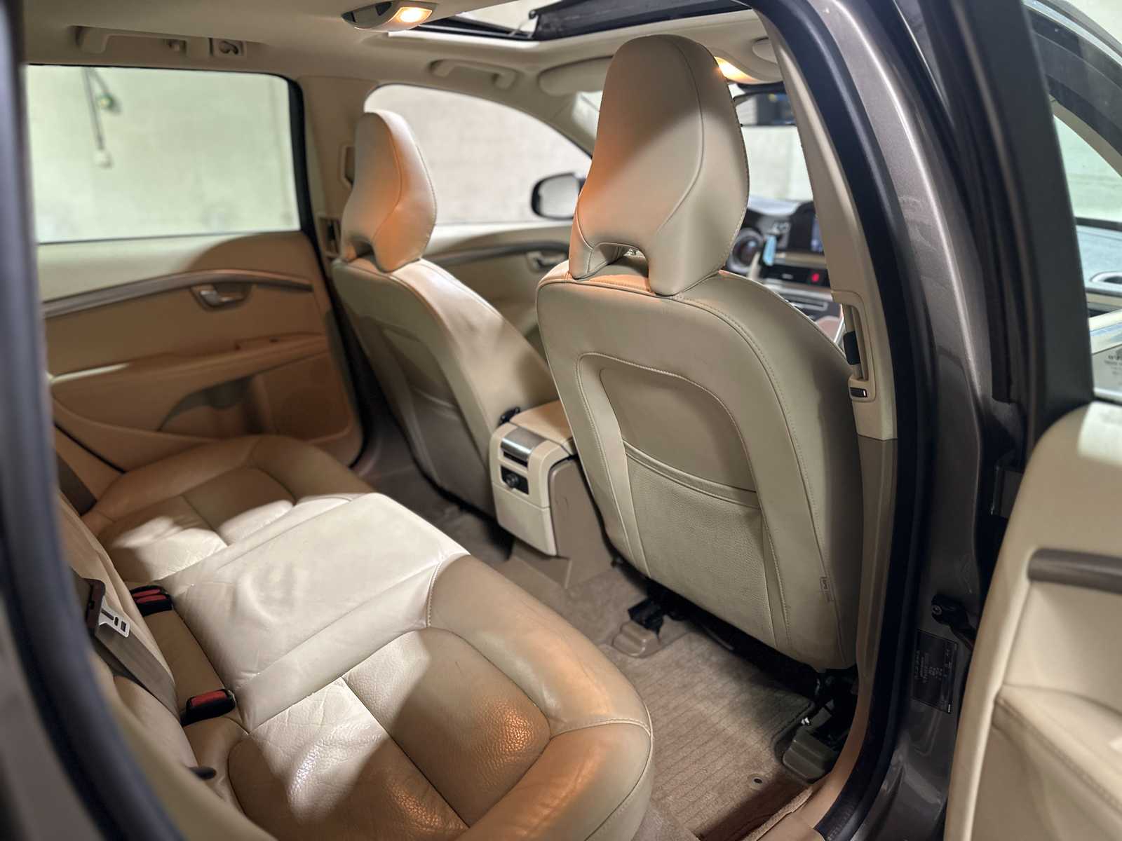 Volvo V70 1.6 T4 Limited Edition 179pk 2011 (Origineel-NL), 60-SKF-2