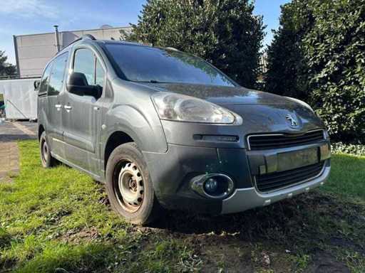 2013 Peugeot Partner Passenger Car