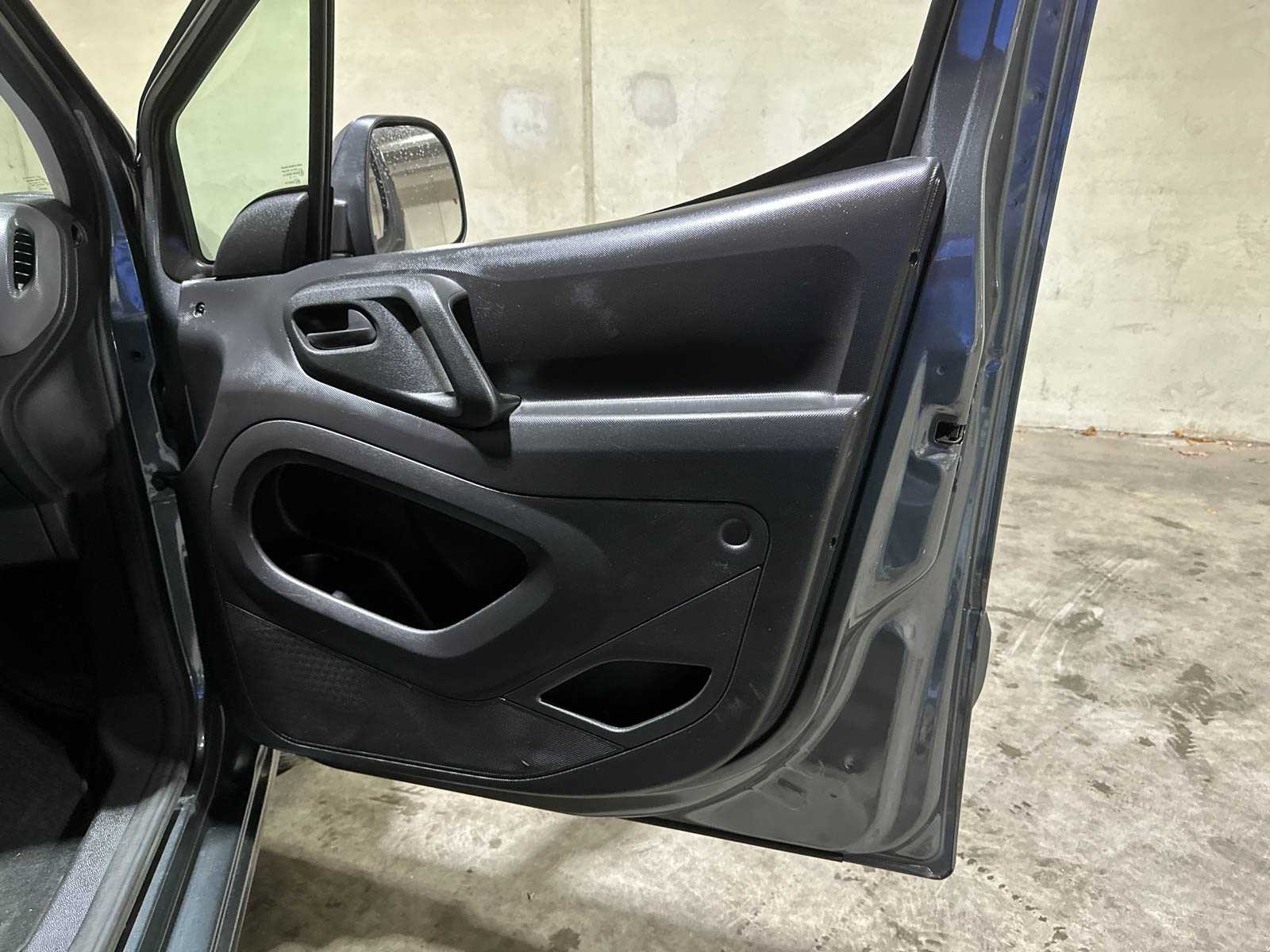 Peugeot Partner 120 1.6 BlueHDi 100 L1 Premium Pack S&S 99pk 2018 (Origineel-NL), V-723-NZ