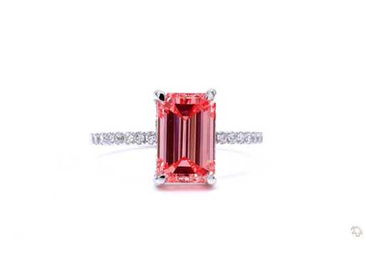 Anello in oro bianco 18 carati con 2,69 carati. diamante