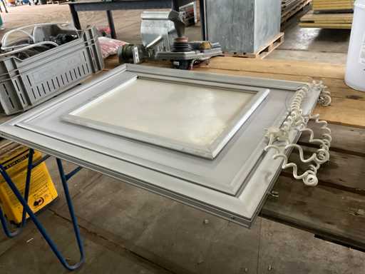 Advertising list (3x)