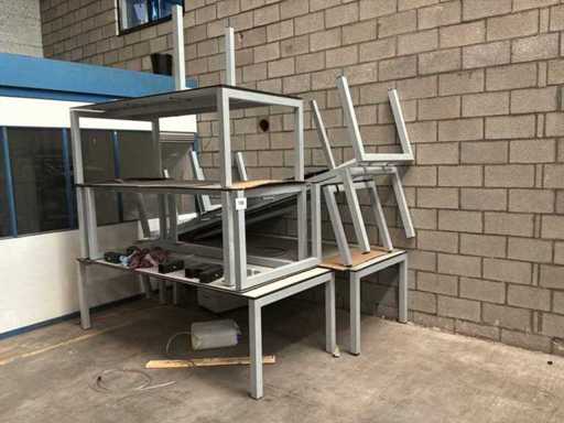 Desks (5x)