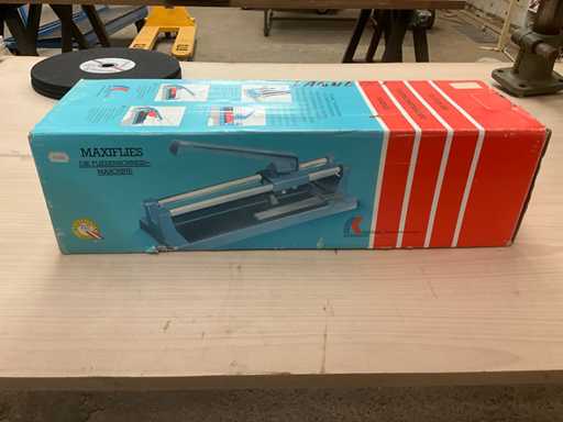 Tile cutter