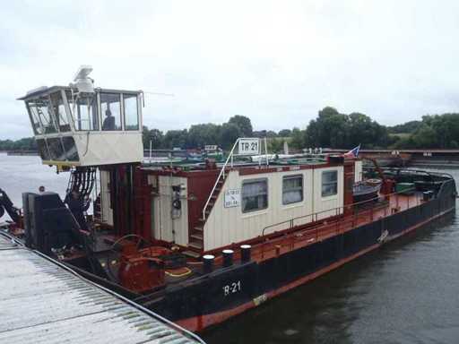 Float Crane 130T , pusher boat