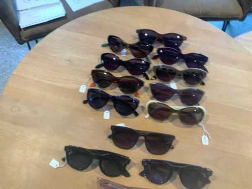 Lunettes de soleil de designer (13x)