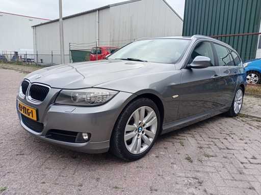 BMW Serie 3 Touring 320i Luxury Line, 43-TKG-1