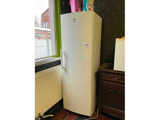 ELECTROLUX ERF4113AOW Refrigerator