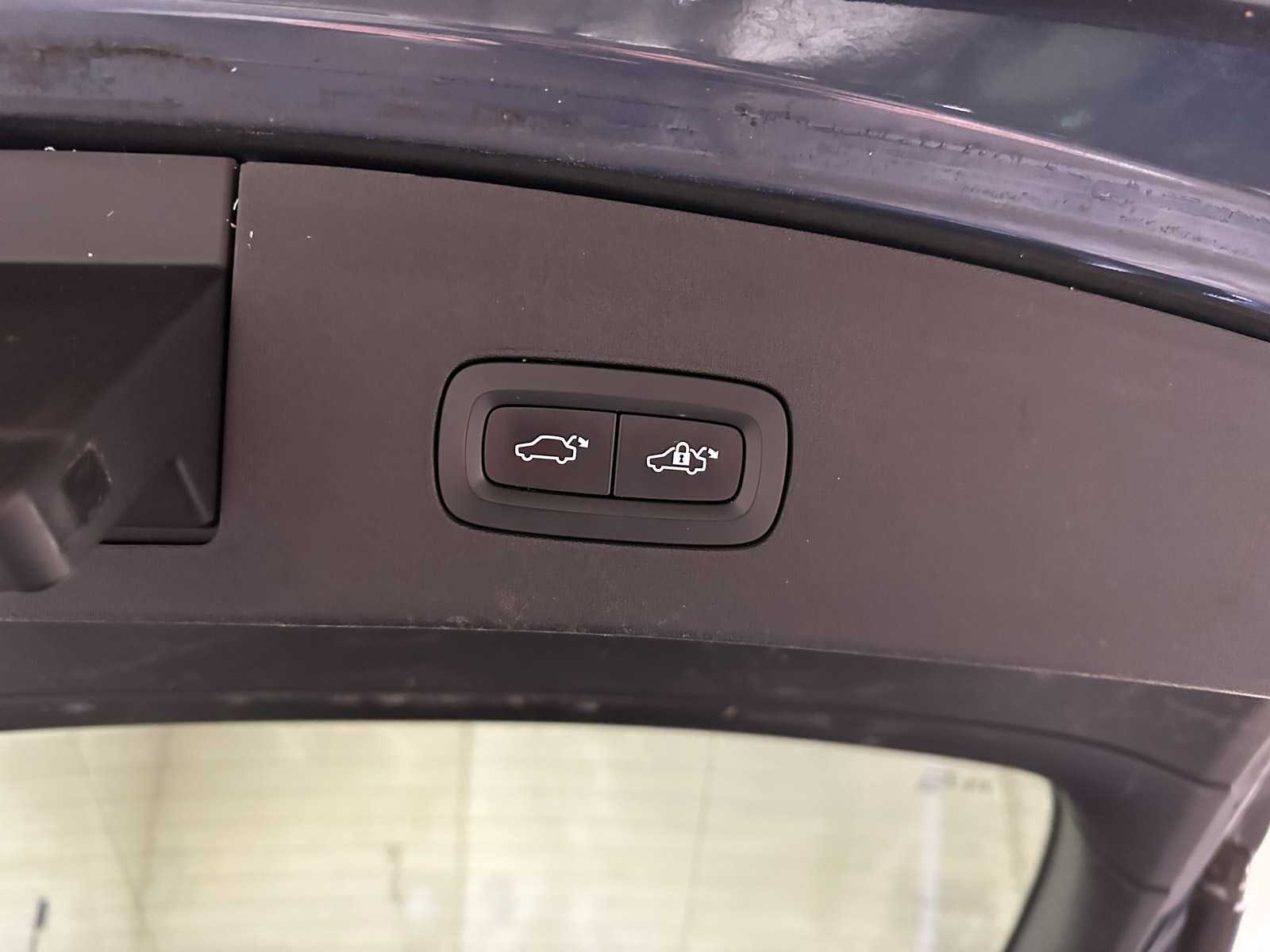 Polestar 2 Long Range Dual Motor Launch Edition 78 kWh 408 PS 2020 (Original-NL & 1. Besitzer), K-112-DZ