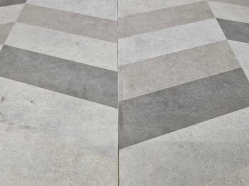 Piastrelle ceramiche da 30 m2 su sottofondo di filt - 920 x 460 x 7,5 mm